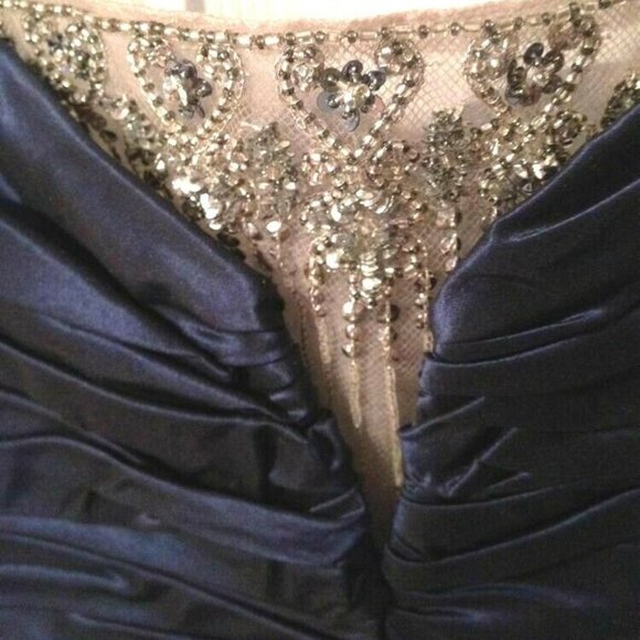 SALE Luxe Runway Dress BADGLEY MISCHKA Silk Embelished Eyecatching Designer $699 - Picture 3 of 7